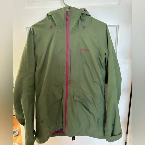 Patagonia Olive and Magenta Insulated Ski Jacket - Picture 1 of 3